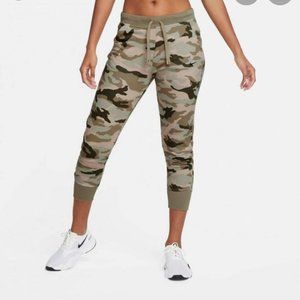 NIKE DRI-FIT GET FIT 7/8 CAMO TRAINING PANT
